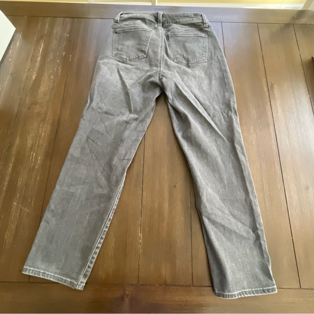 Talbots Signature Flawless 5 Pocket  Ankle Women's size 4 Petite Gray  Jeans